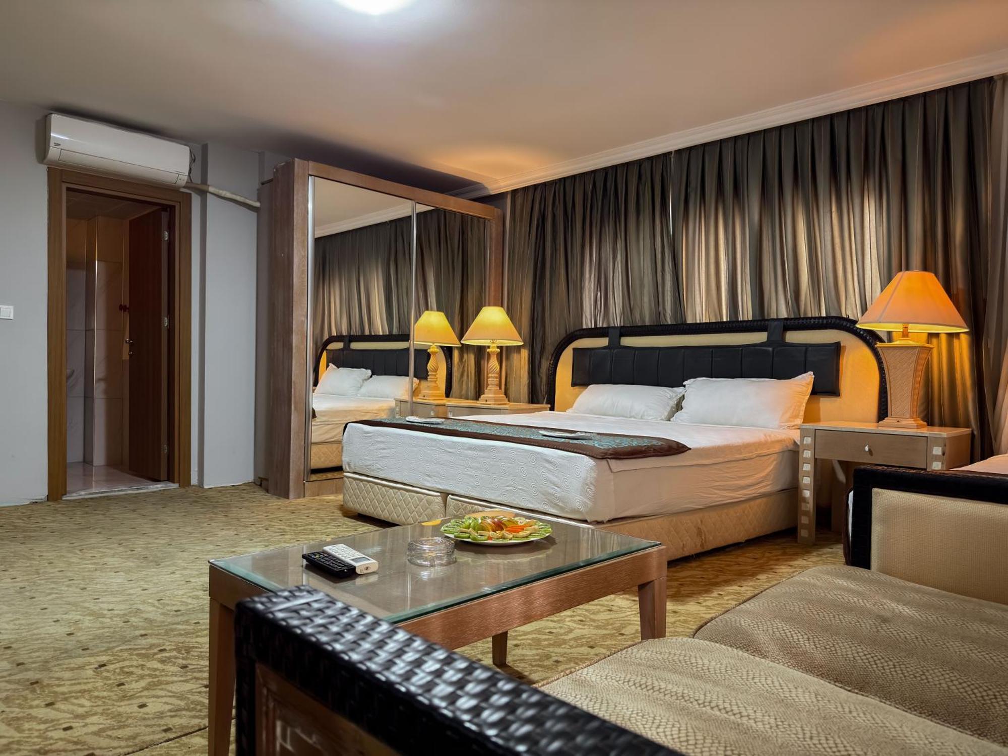 Sever Suites Hotel Antalia Esterno foto